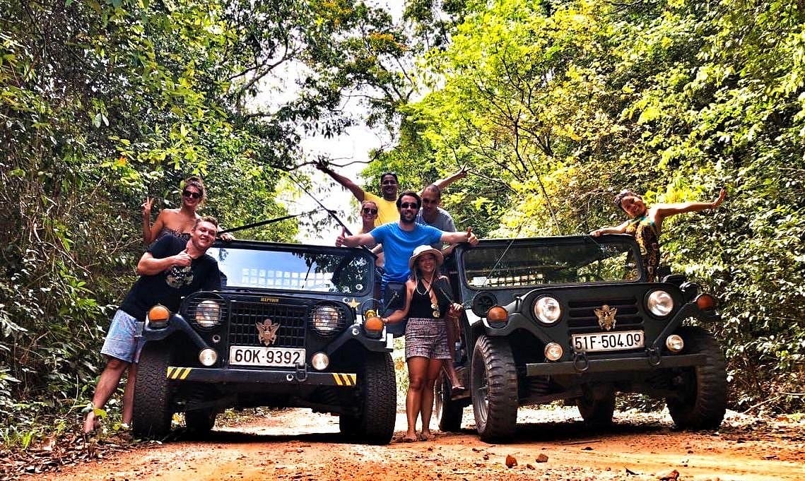 tour-en-jeep-en-la-isla-phu-quoc