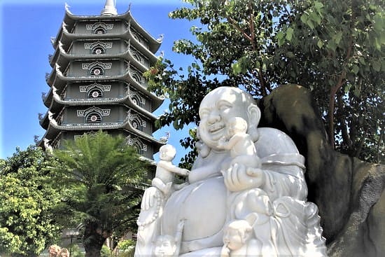 pagoda-linh-ung