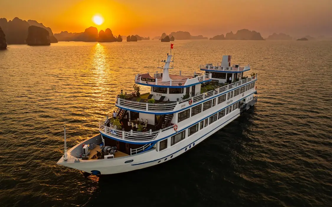 swan-cruise