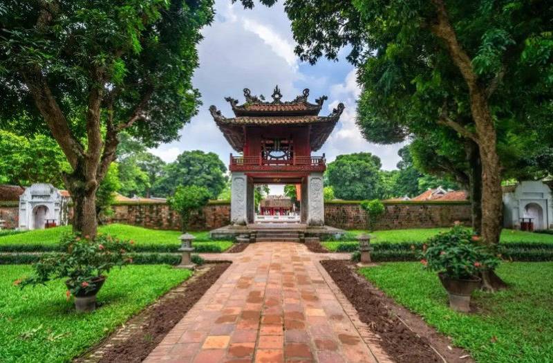 templo-de-literatura-hanoi-vietnam